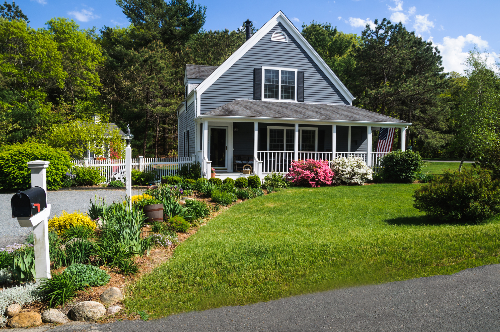 Homebuyer exploring adjustable-rate mortgage options
